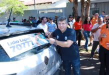 Lidio Lopes dá largada à campanha pela reeleição com adesivaço em Campo Grande